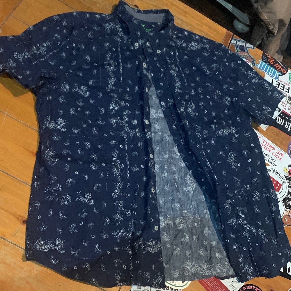 Navy Short-Sleeve Button-Up!